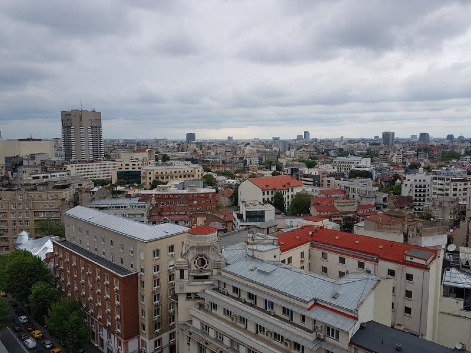 Codul urbanismului, în dezbatere la Senat: PSD propune construcții pe spațiile verzi private și PUZ-uri aprobate de sectoare