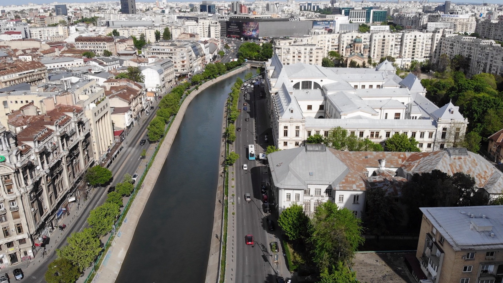 Dâmbovița pietonală între Izvor și Unirii: trotuare de 3 metri deasupra apei, pe un tronson de 1,5 km