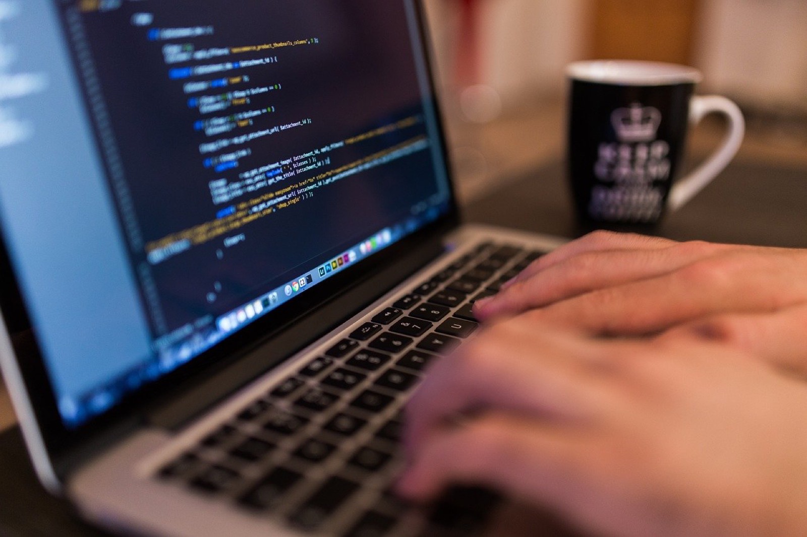 Ministerul Educației: peste 200 milioane euro pentru digitalizarea universităților