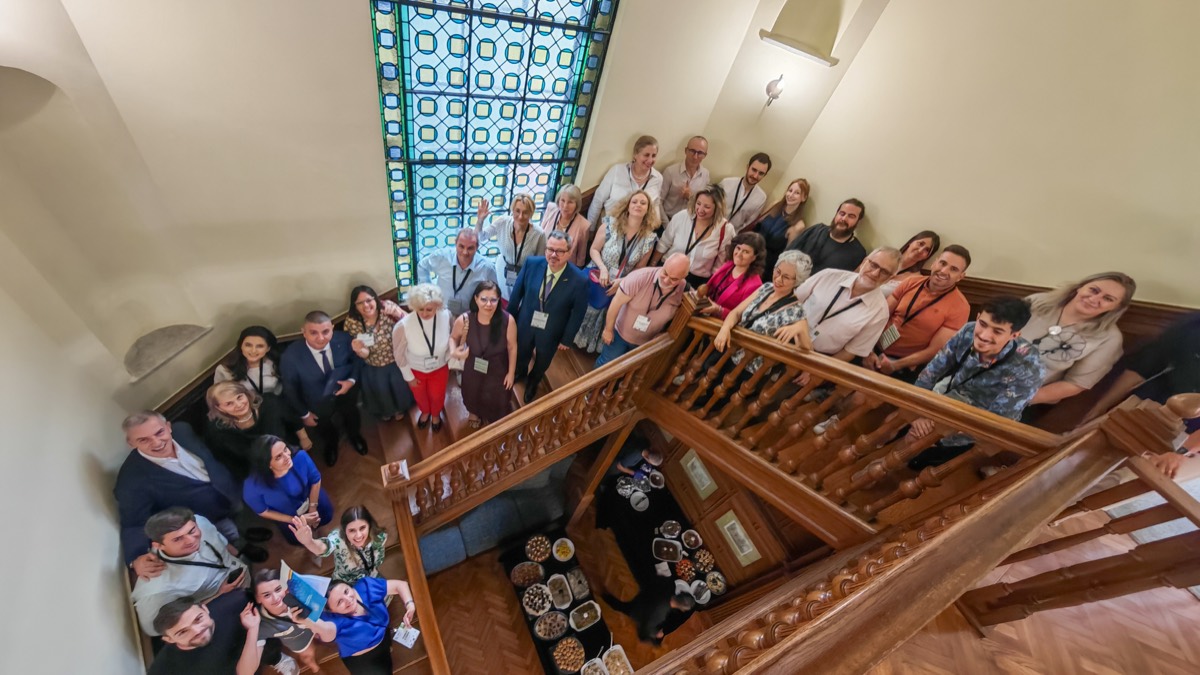 Fotografie de grup a participantilor la workshopul Fair Cities